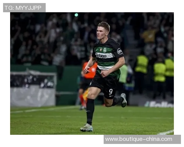 足球球星逆袭之路：从默默无闻到创造奇迹的传奇故事